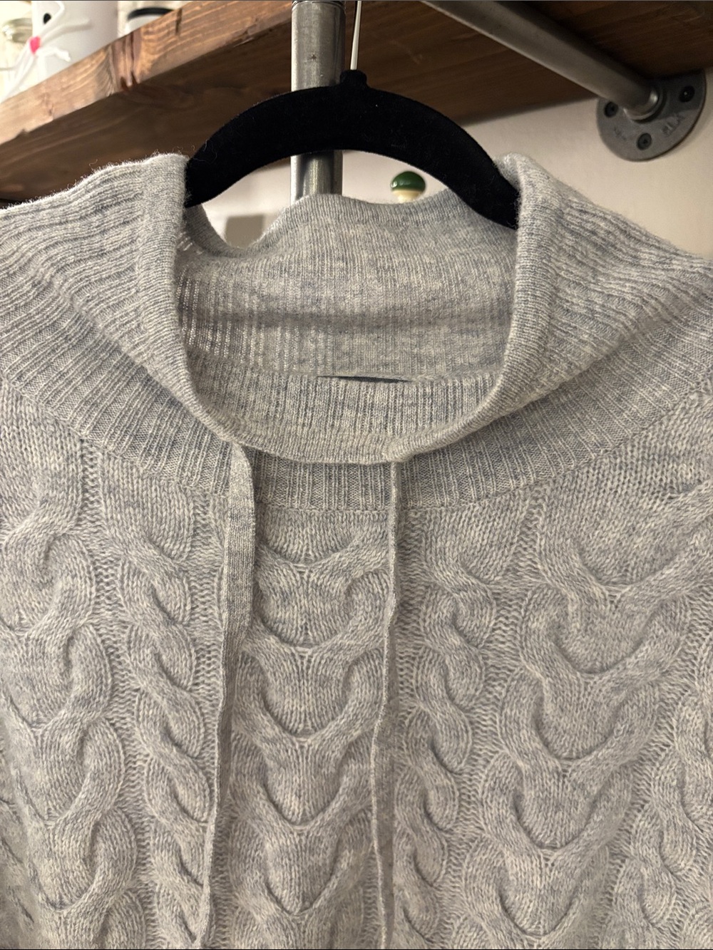 Alashan 100% Merino Wool Cable Knit Sweater | Size XL | Gray - Picture 3 of 9